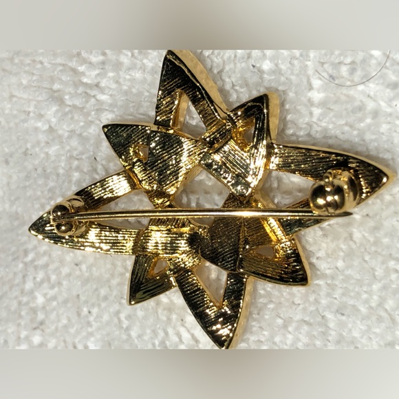 Vintage Gold Tone Signed Monet Star Pin with Clear Rhinestones MCM Brooch - Picture 4 of 5